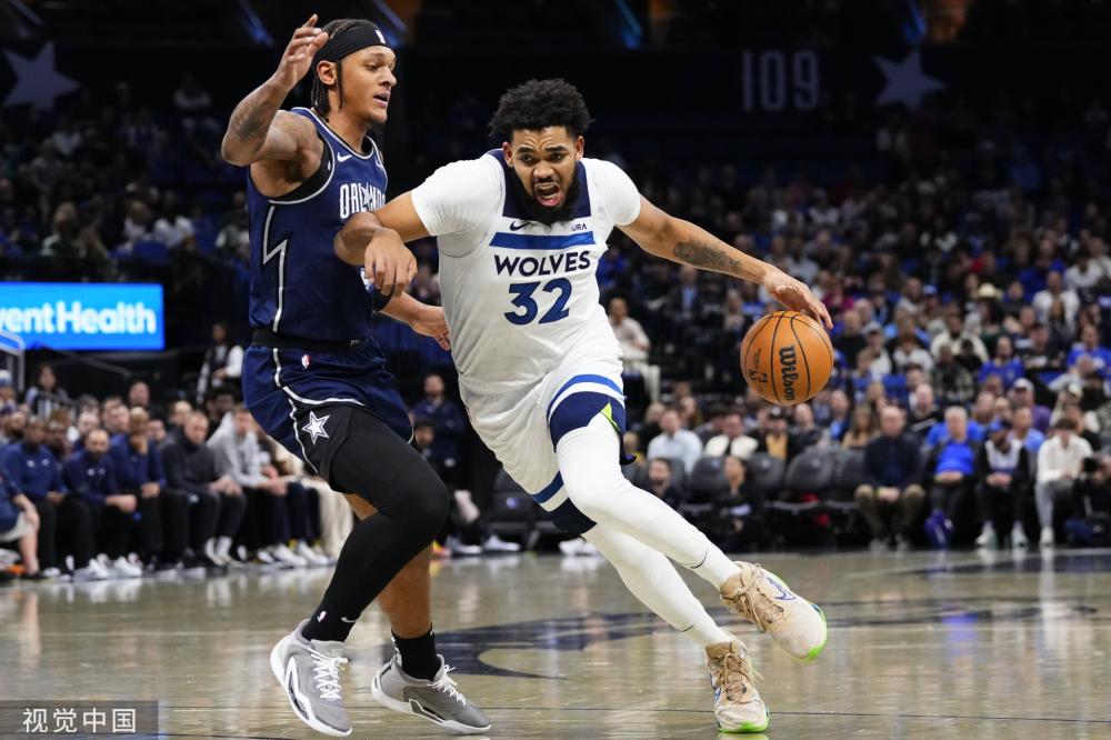 西蒙斯6月 西蒙斯6月